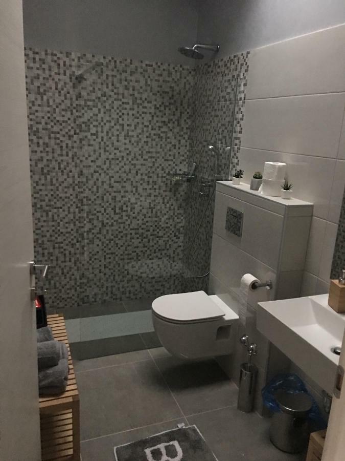 Studio Apartman Dado Leilighet Bale Eksteriør bilde